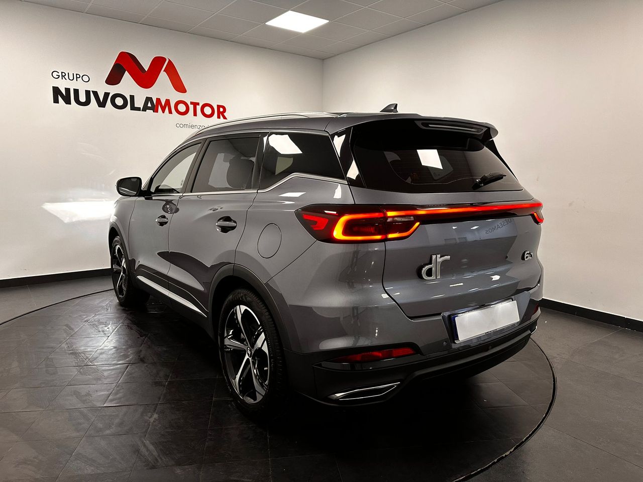Foto DR Automobiles DR6 6