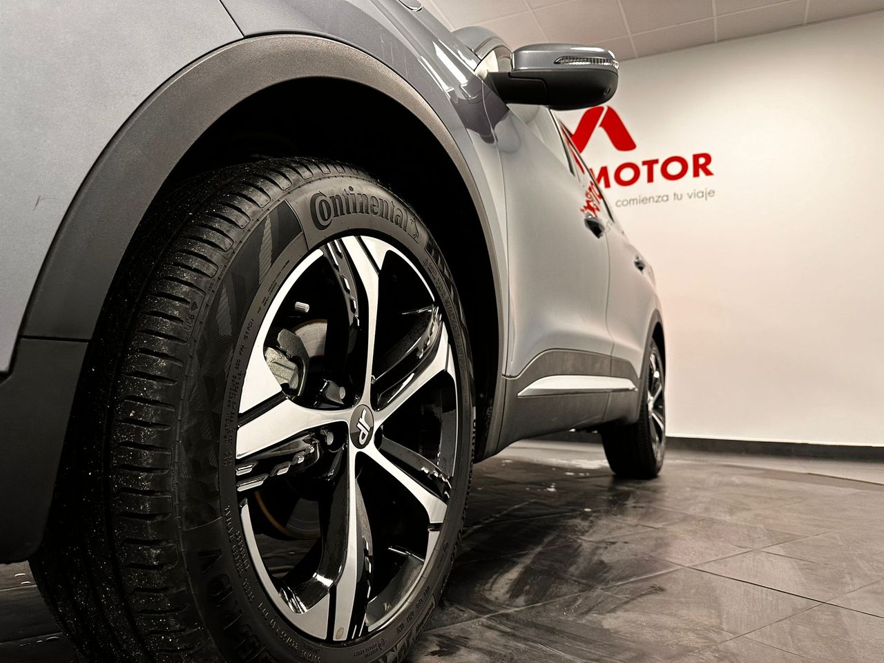 Foto DR Automobiles DR6 12