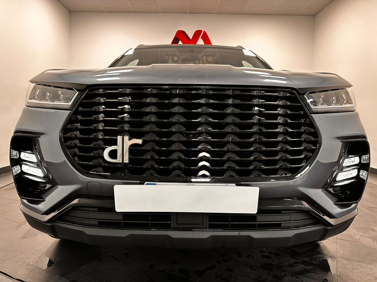 Foto DR Automobiles DR6 13