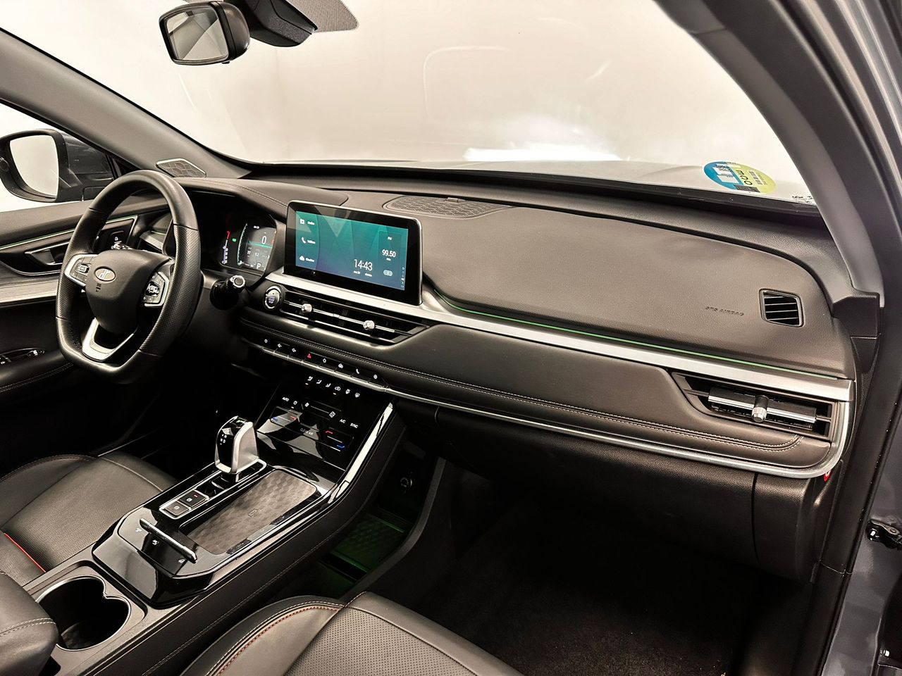 Foto DR Automobiles DR6 44