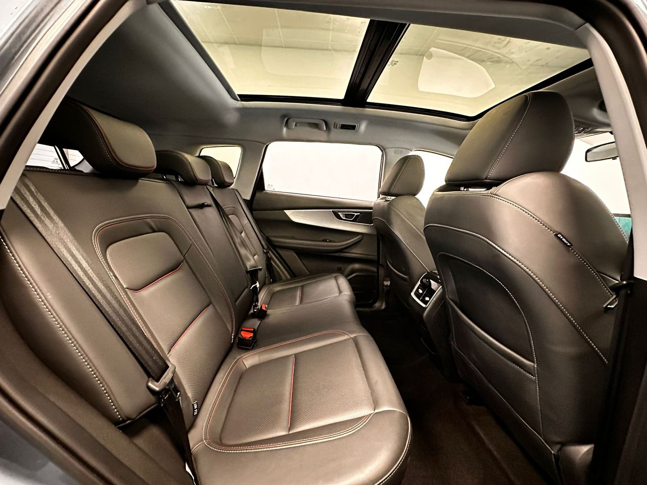 Foto DR Automobiles DR6 45
