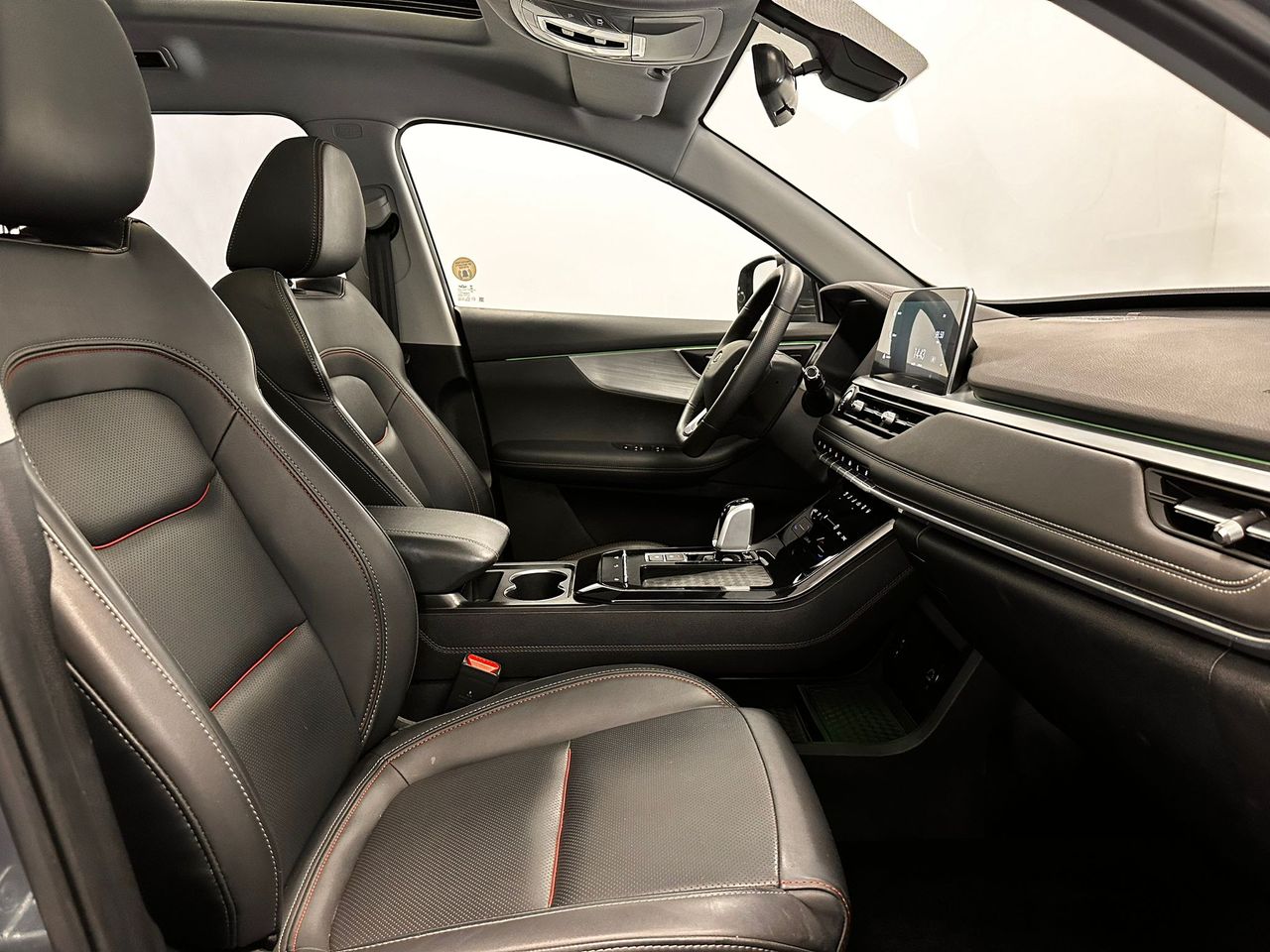Foto DR Automobiles DR6 46