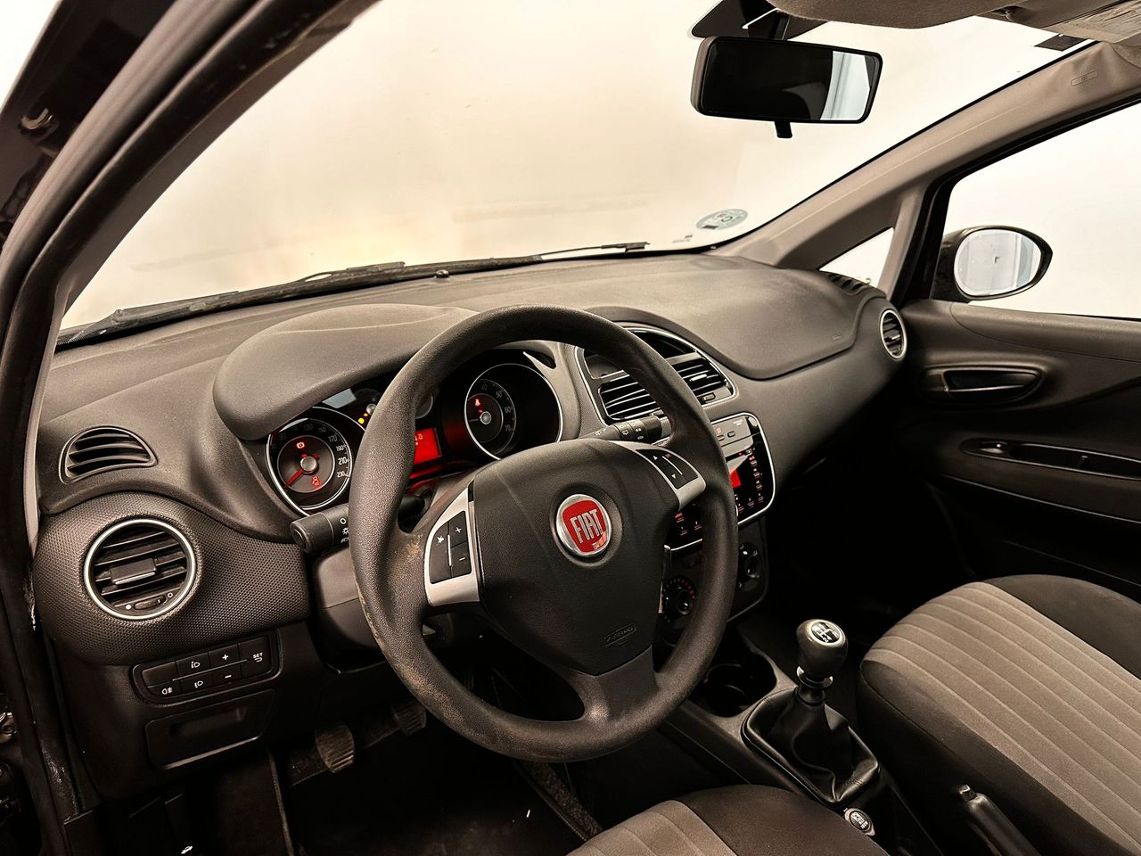 Foto Fiat Punto 11