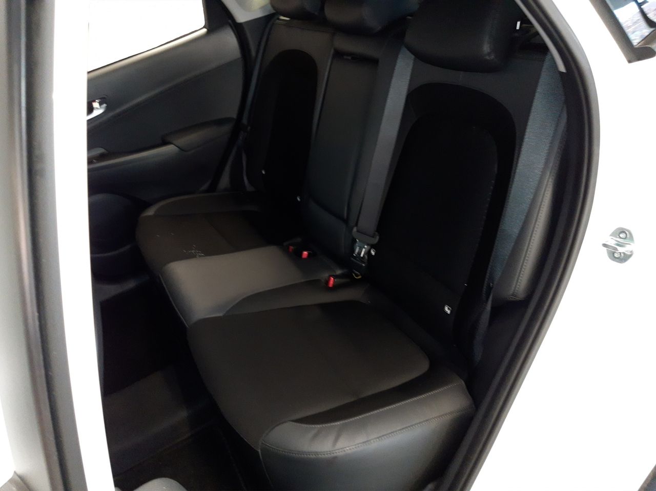 Foto Hyundai Kona 28