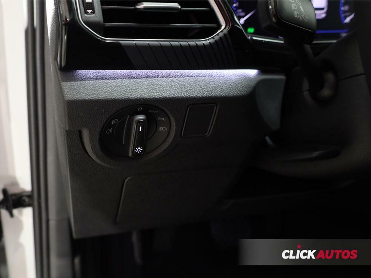 Foto Volkswagen T-Cross 12