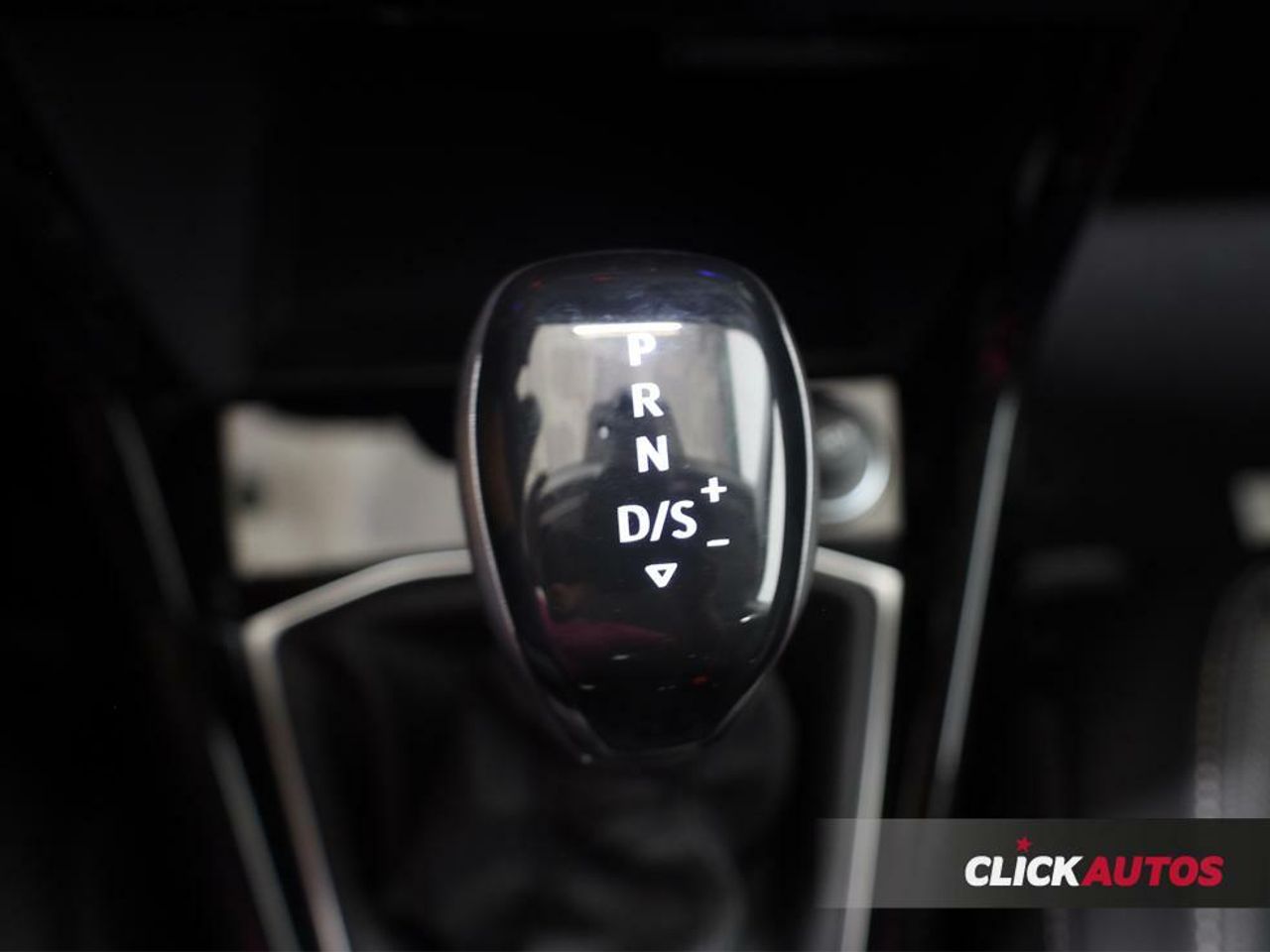 Foto Volkswagen T-Cross 13