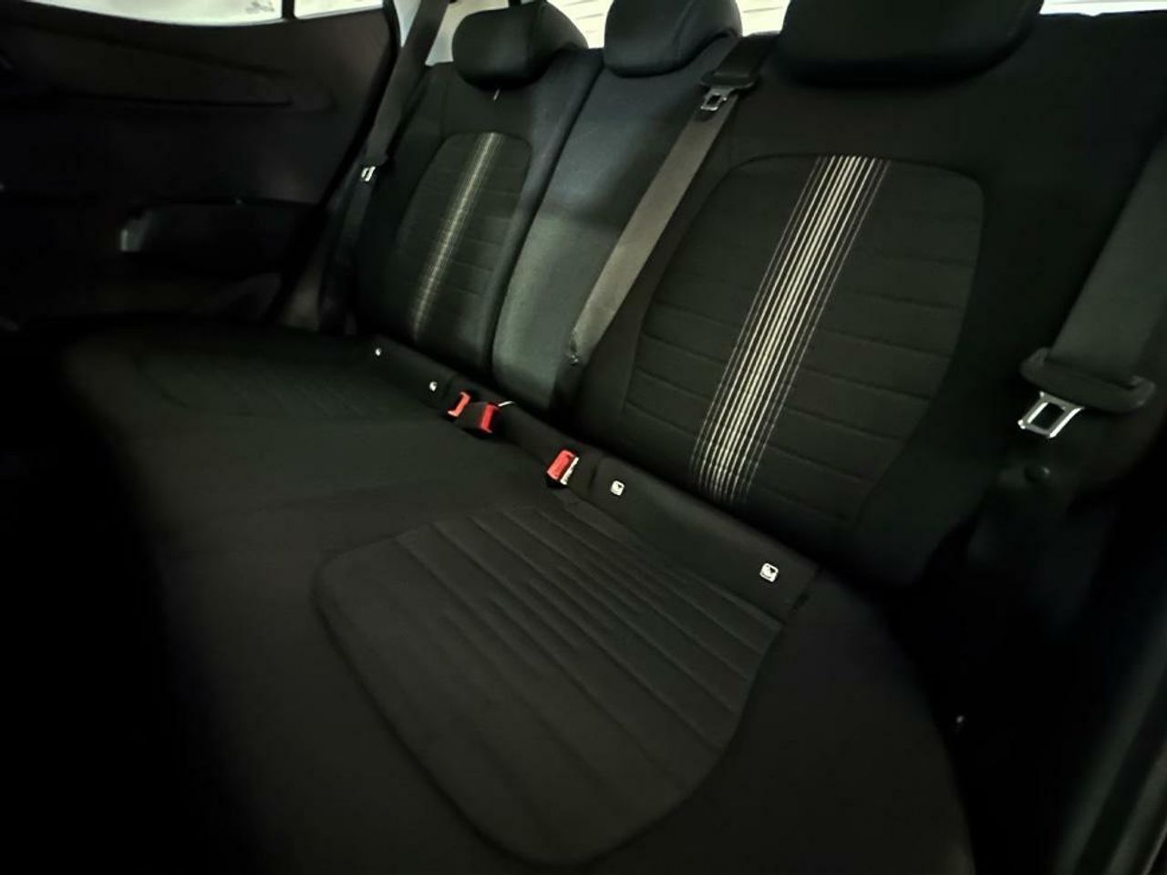 Foto Hyundai i10 18