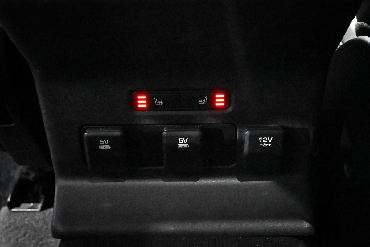 Foto Land-Rover Range Rover Velar 34
