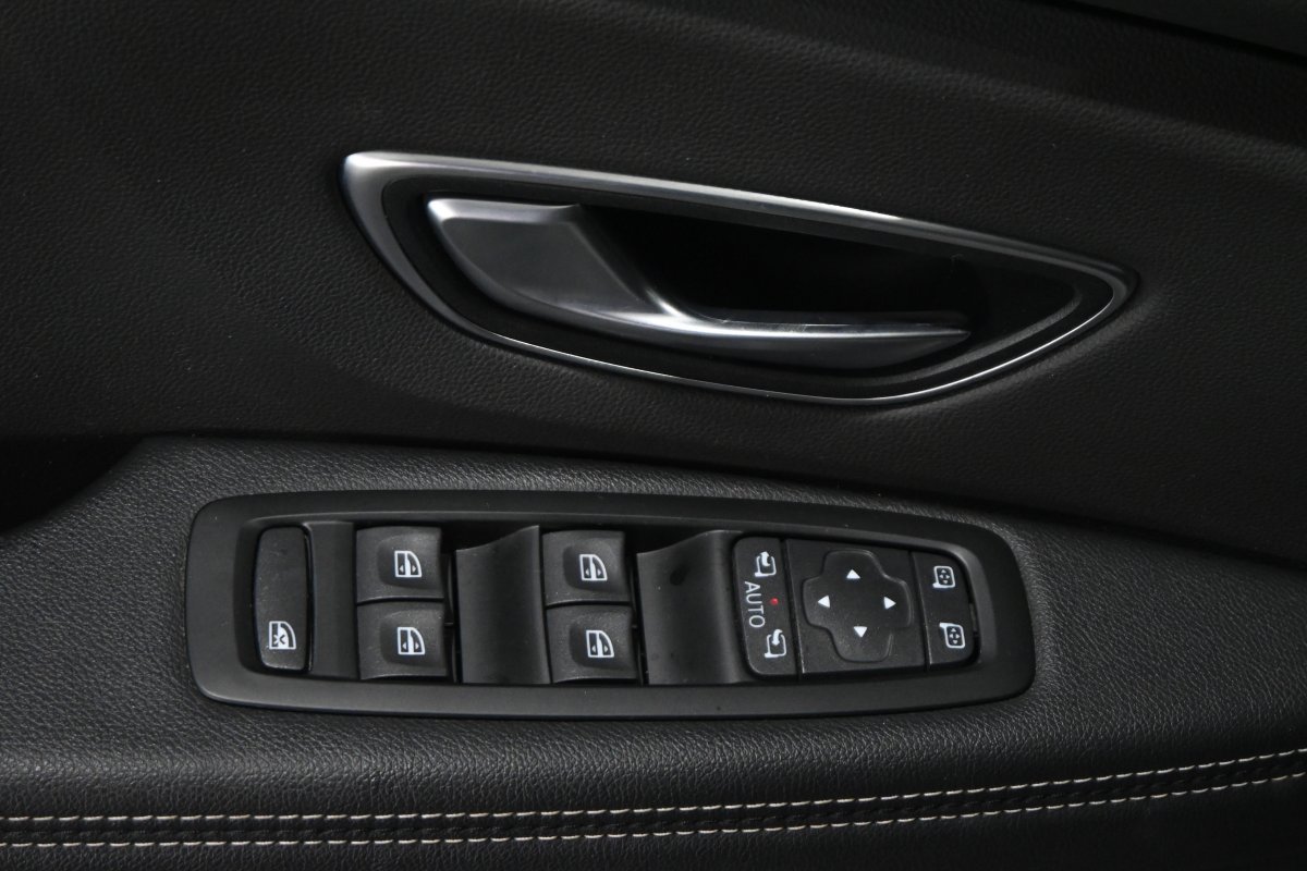 Foto Renault Scénic 34