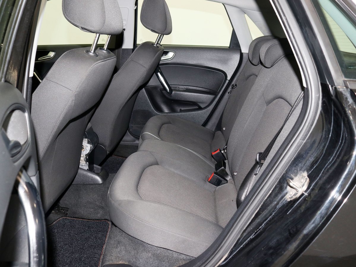 Foto Audi A1 Sportback 10