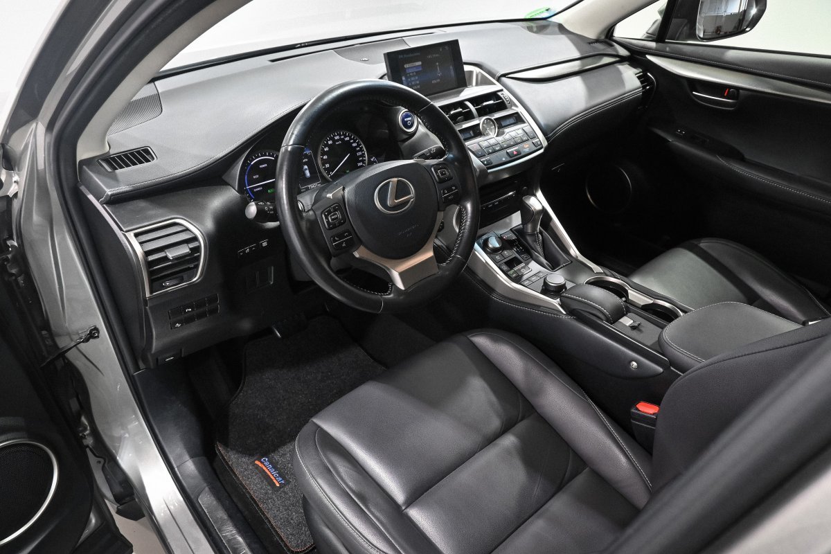 Foto Lexus NX 9