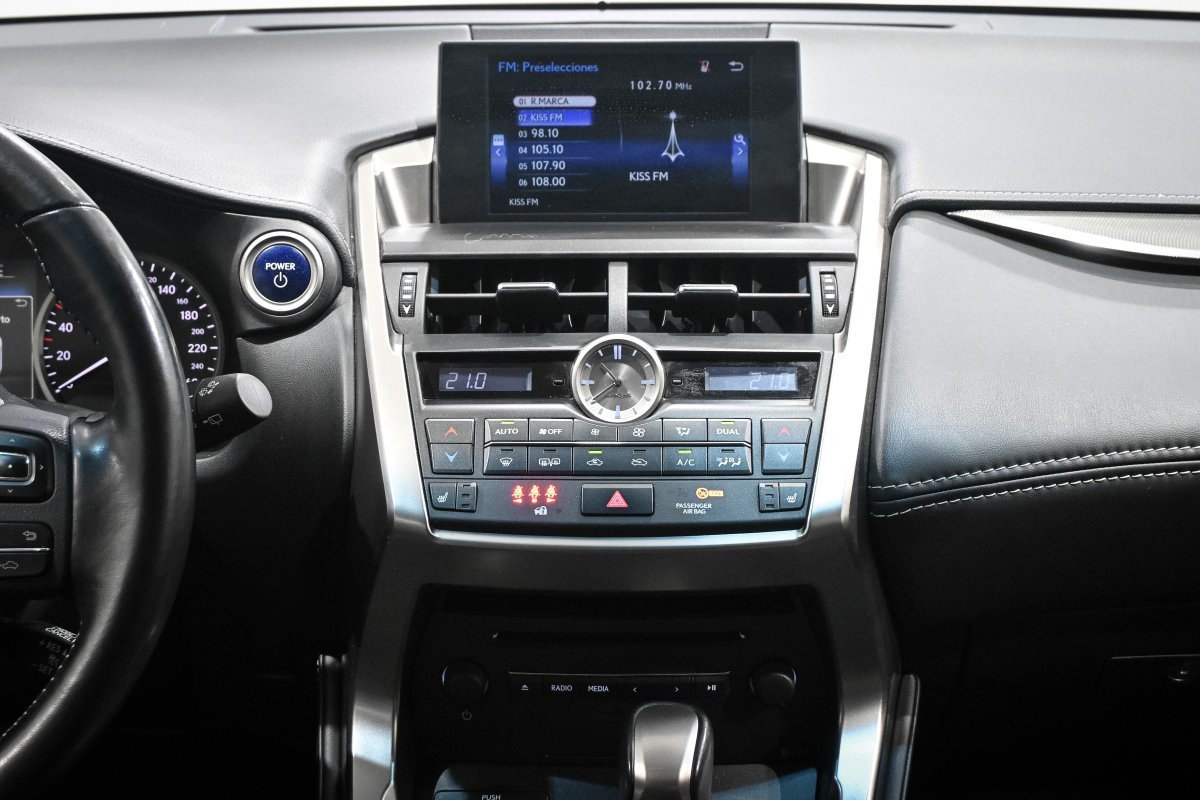 Foto Lexus NX 14