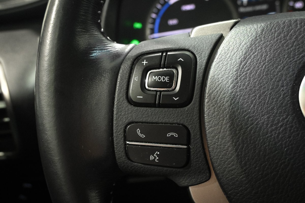 Foto Lexus NX 28