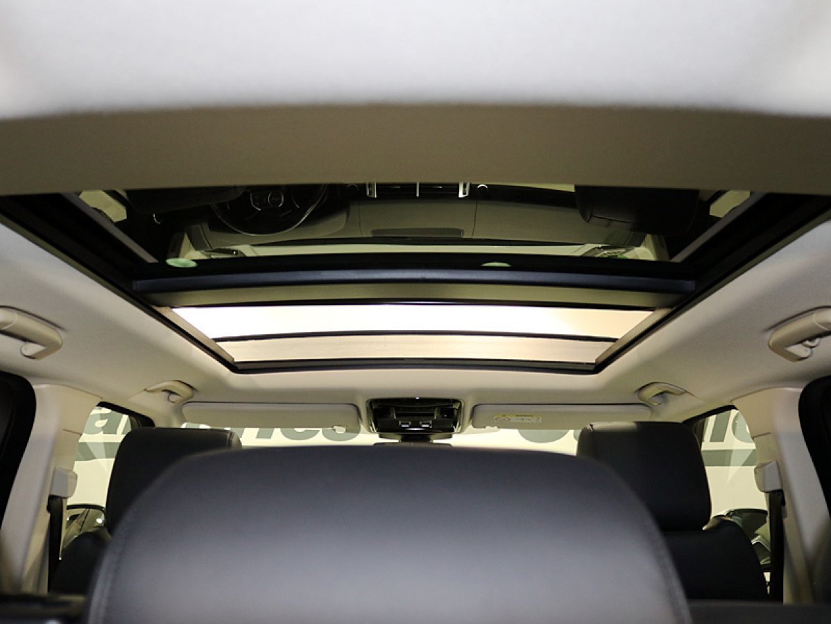 Foto Land-Rover Range Rover Sport 18