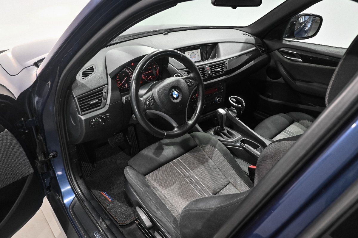 Foto BMW X1 9