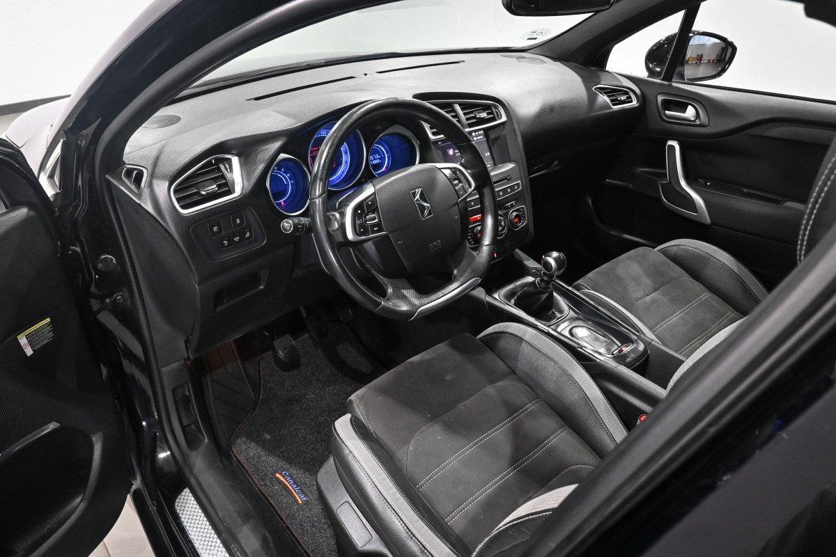Foto DS Automobiles DS 4 9