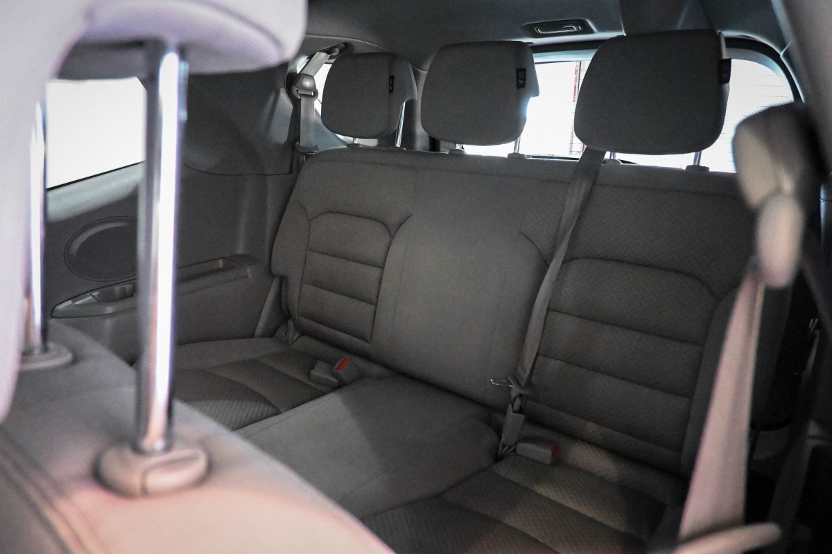 Foto SsangYong Rodius 20