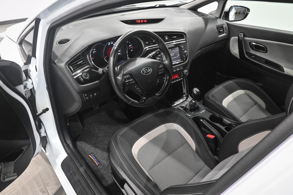 Foto Kia Ceed 9