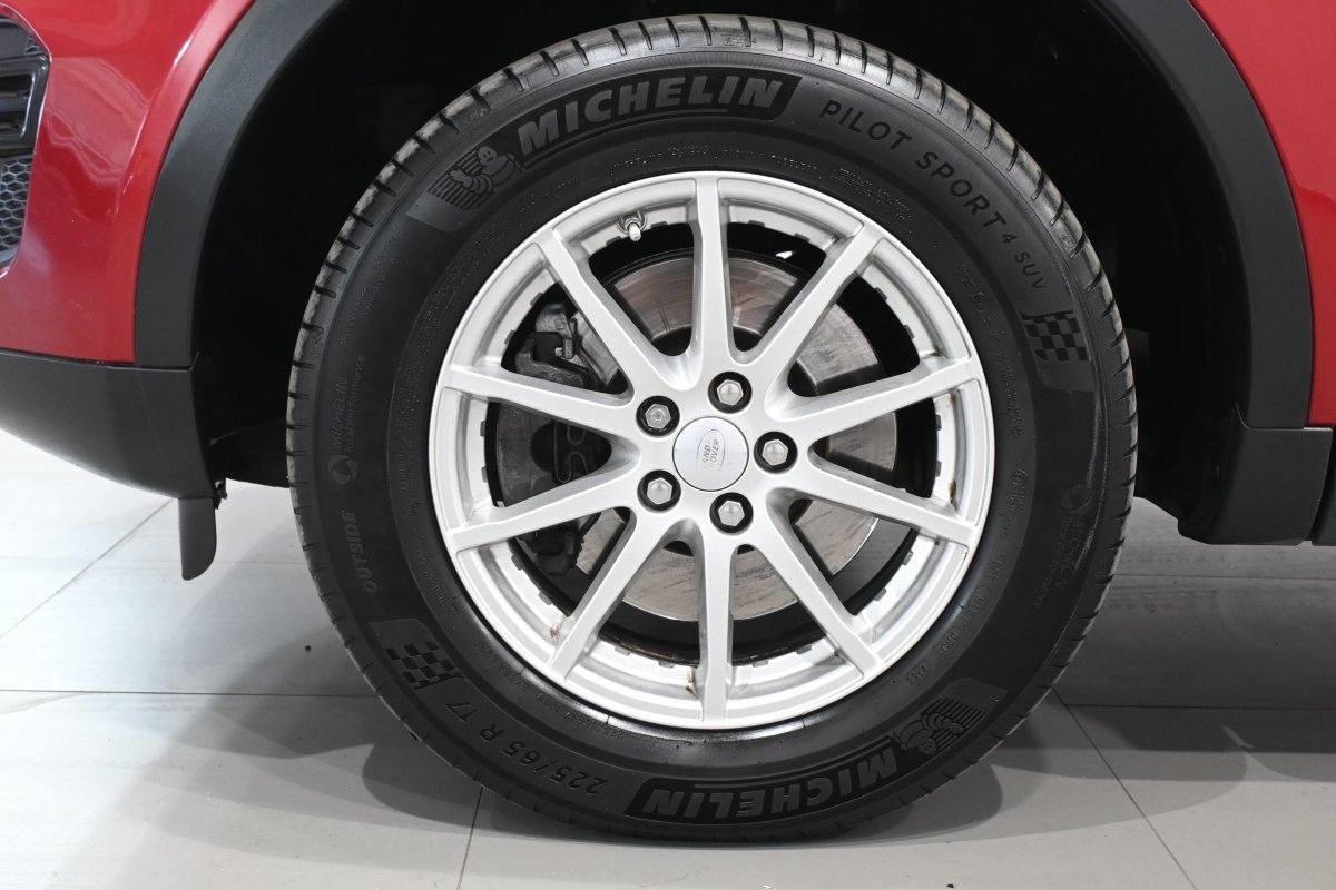Foto Land-Rover Discovery Sport 34