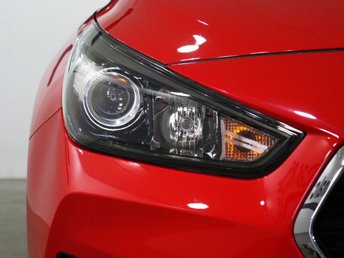 Foto Hyundai i30 11