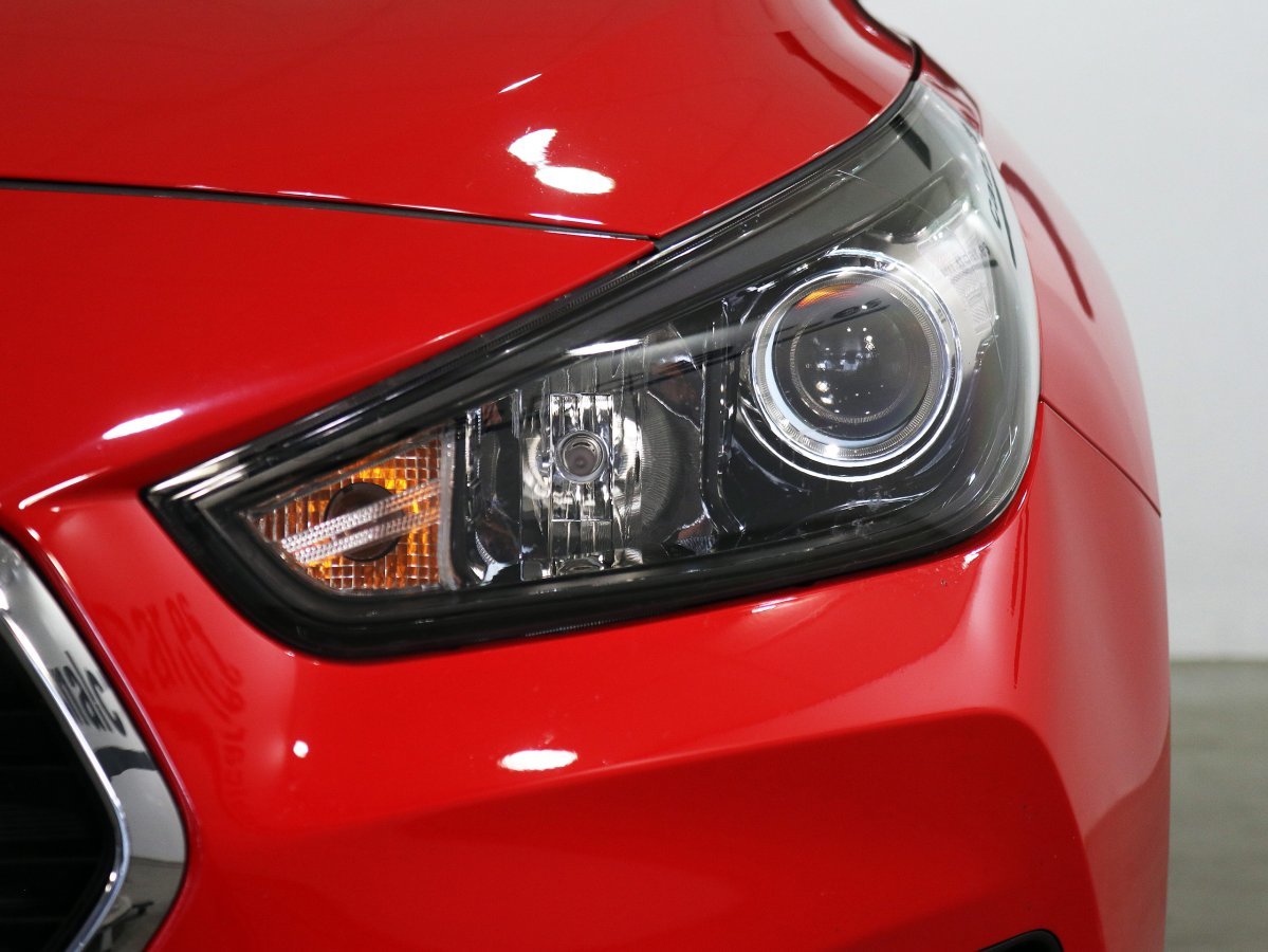 Foto Hyundai i30 12