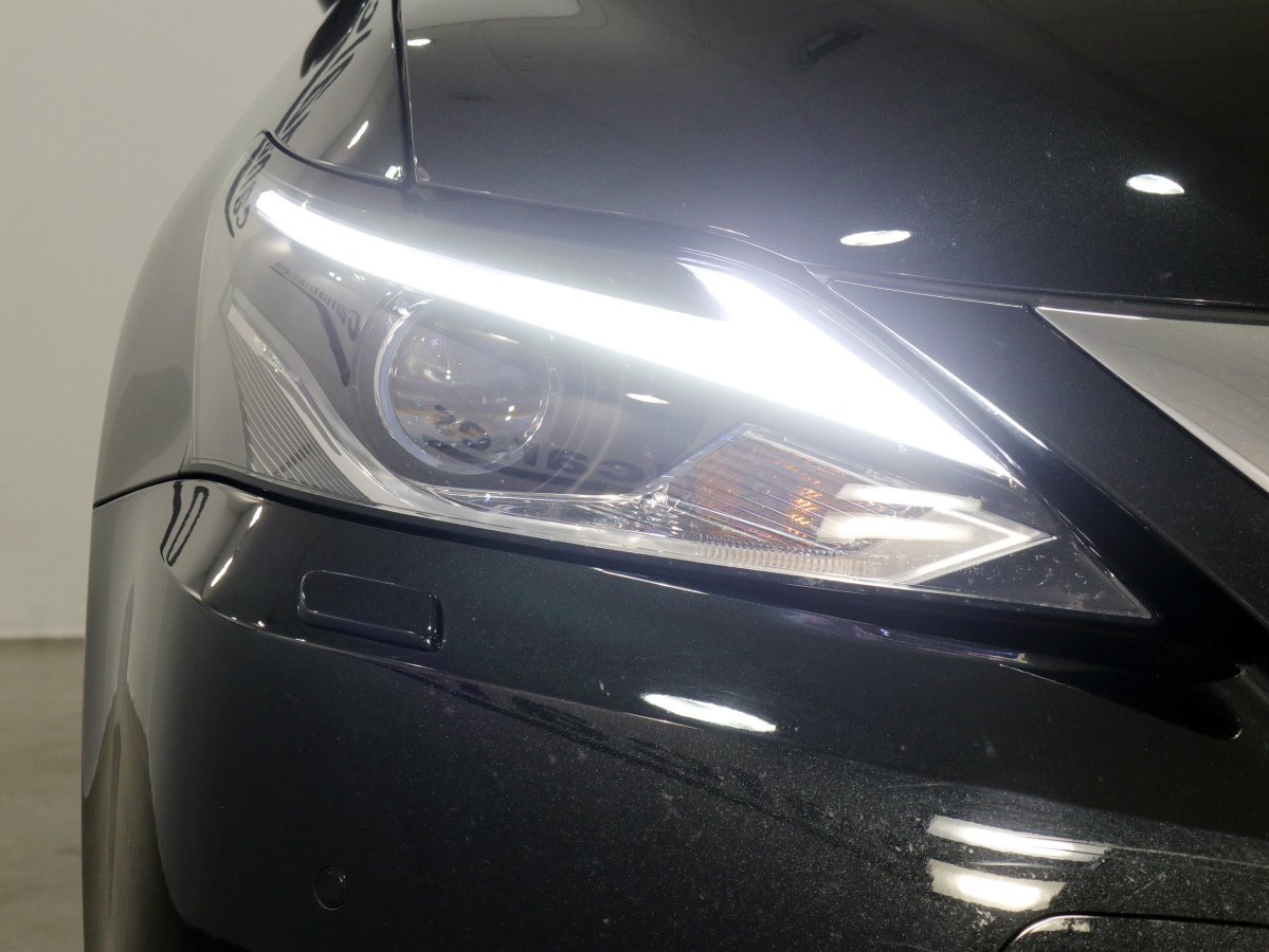 Foto Lexus CT 11