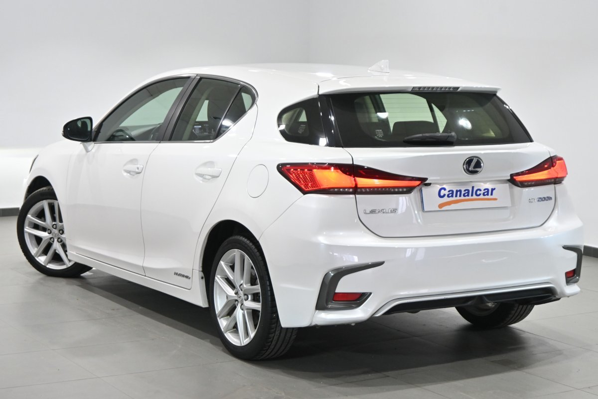 Foto Lexus CT 6