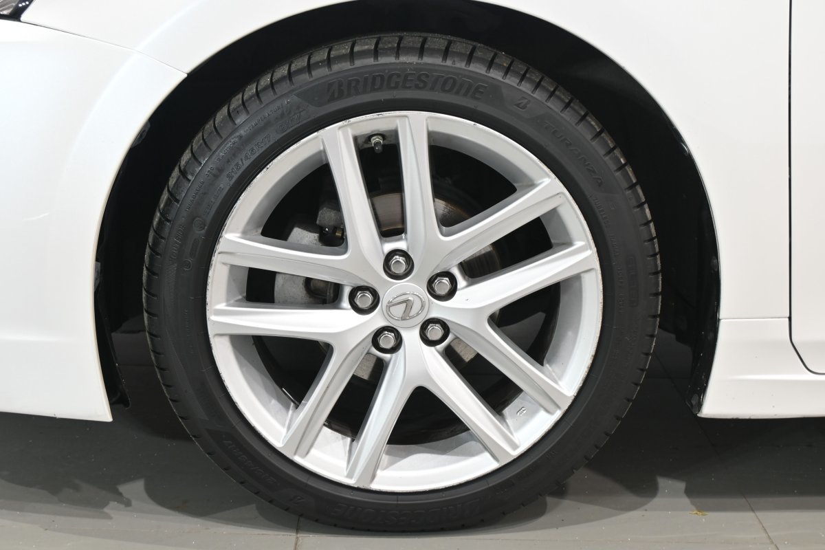 Foto Lexus CT 32