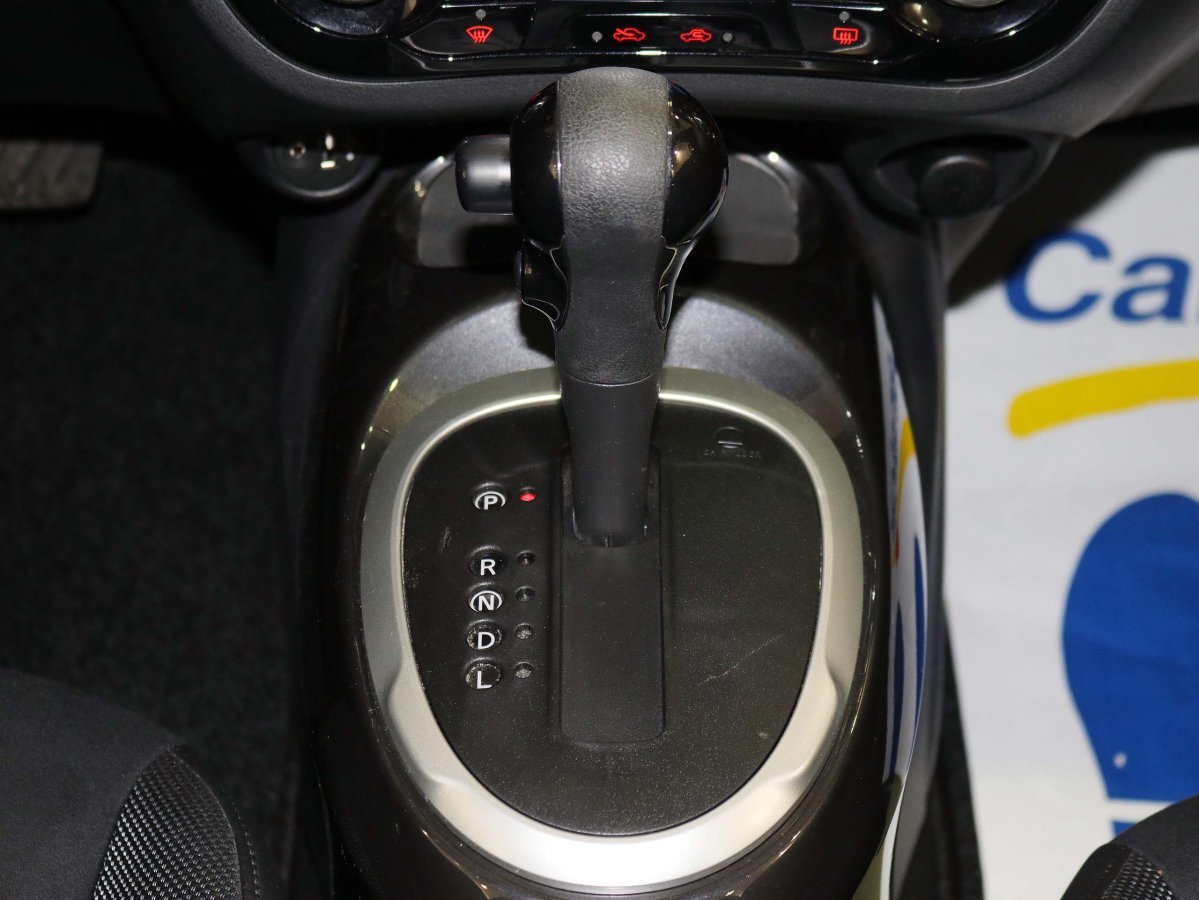 Foto Nissan Juke 23