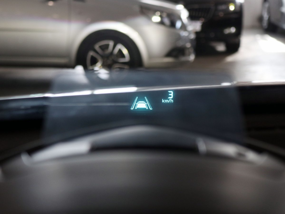 Foto Mazda CX-3 22