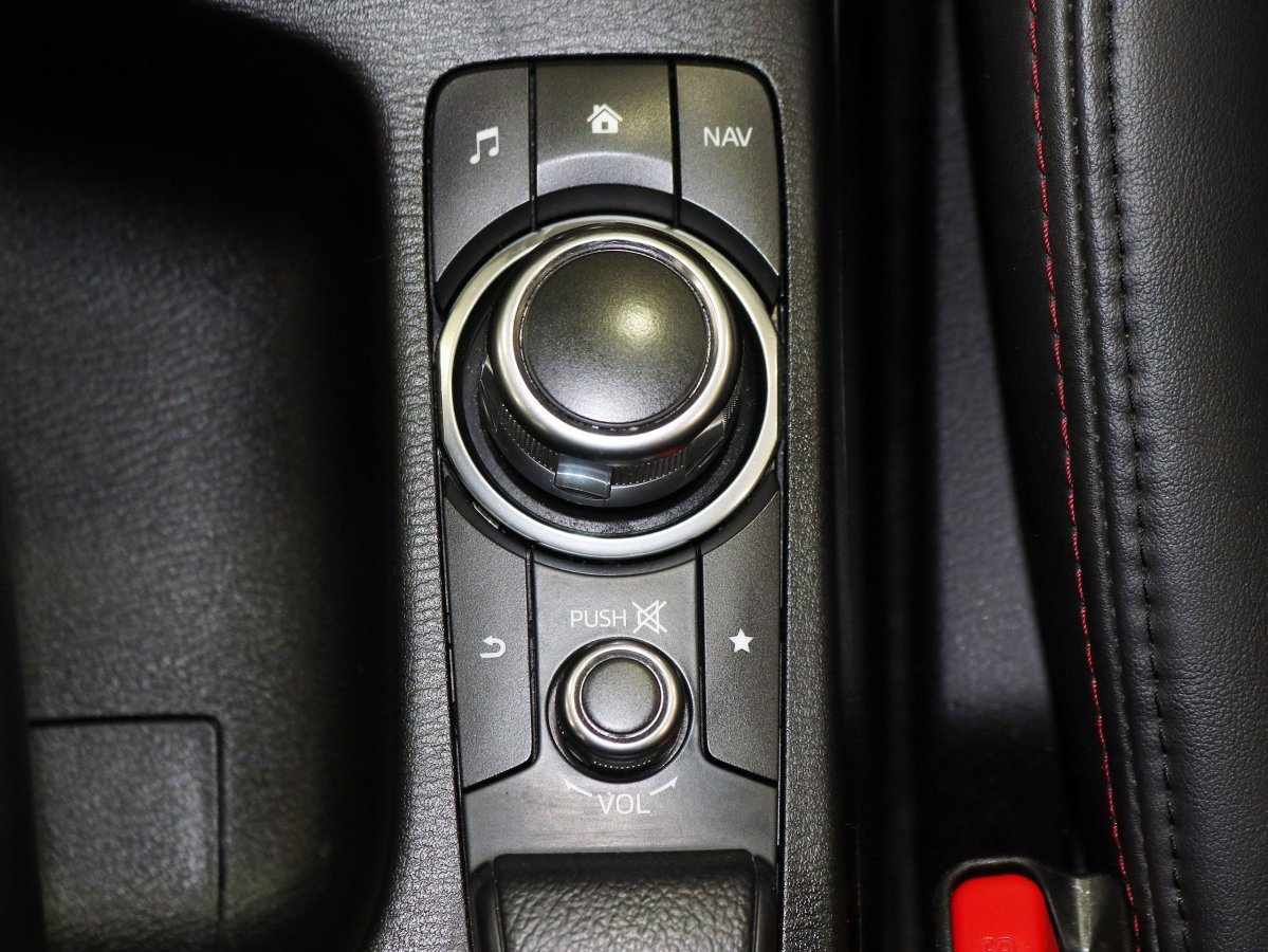 Foto Mazda CX-3 26