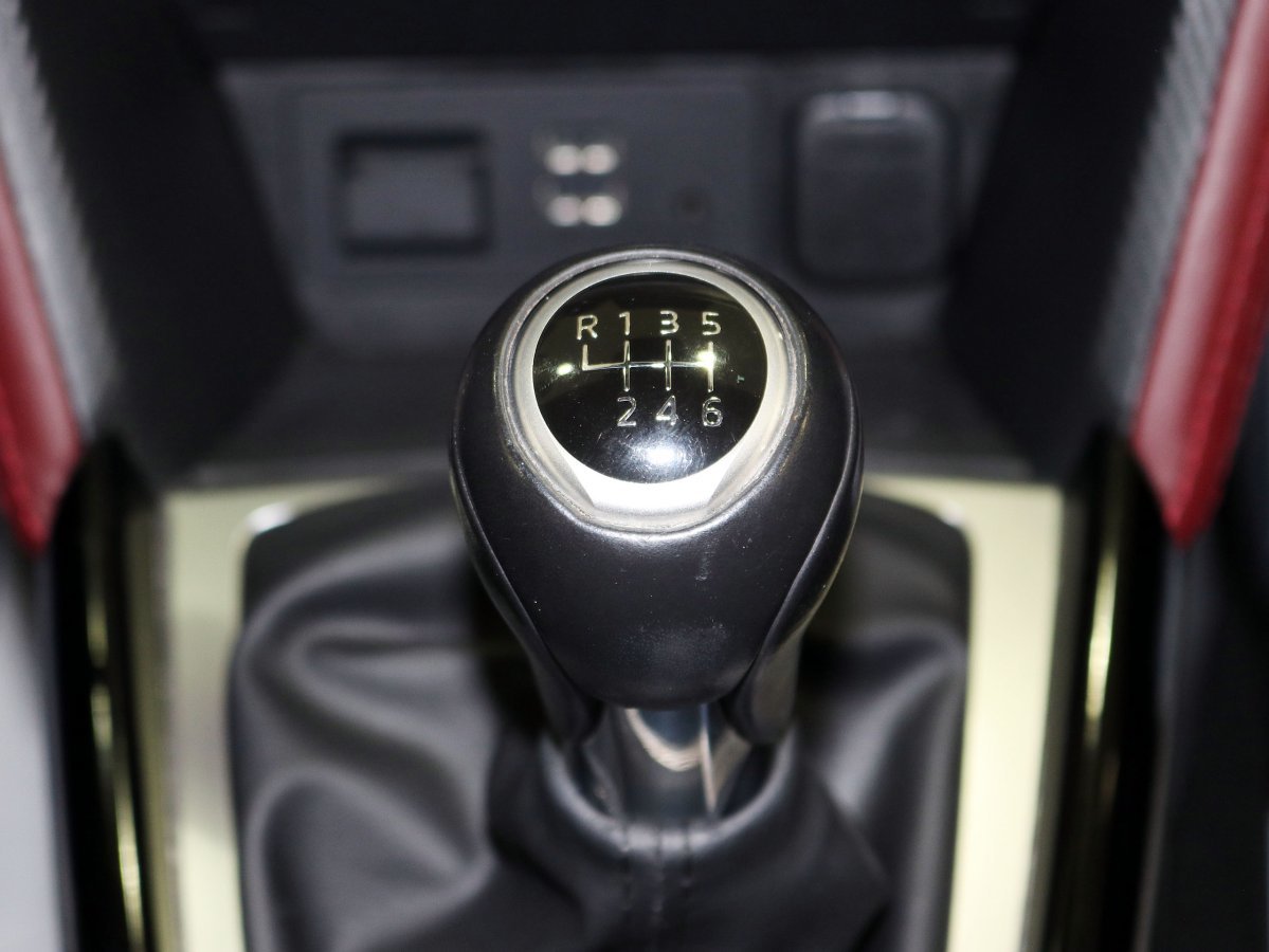 Foto Mazda CX-3 27