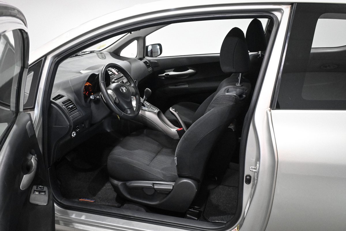 Foto Toyota Auris 10