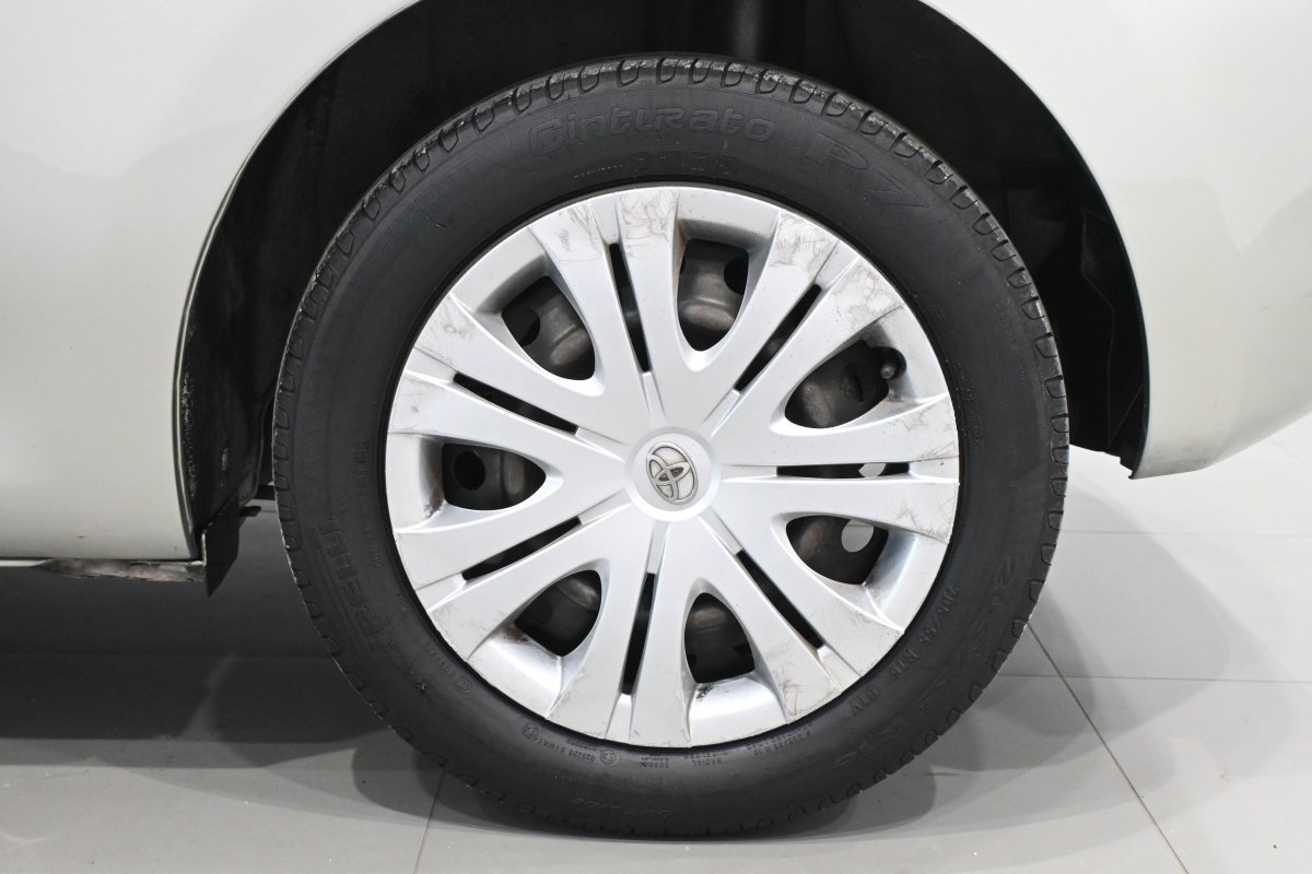 Foto Toyota Auris 25