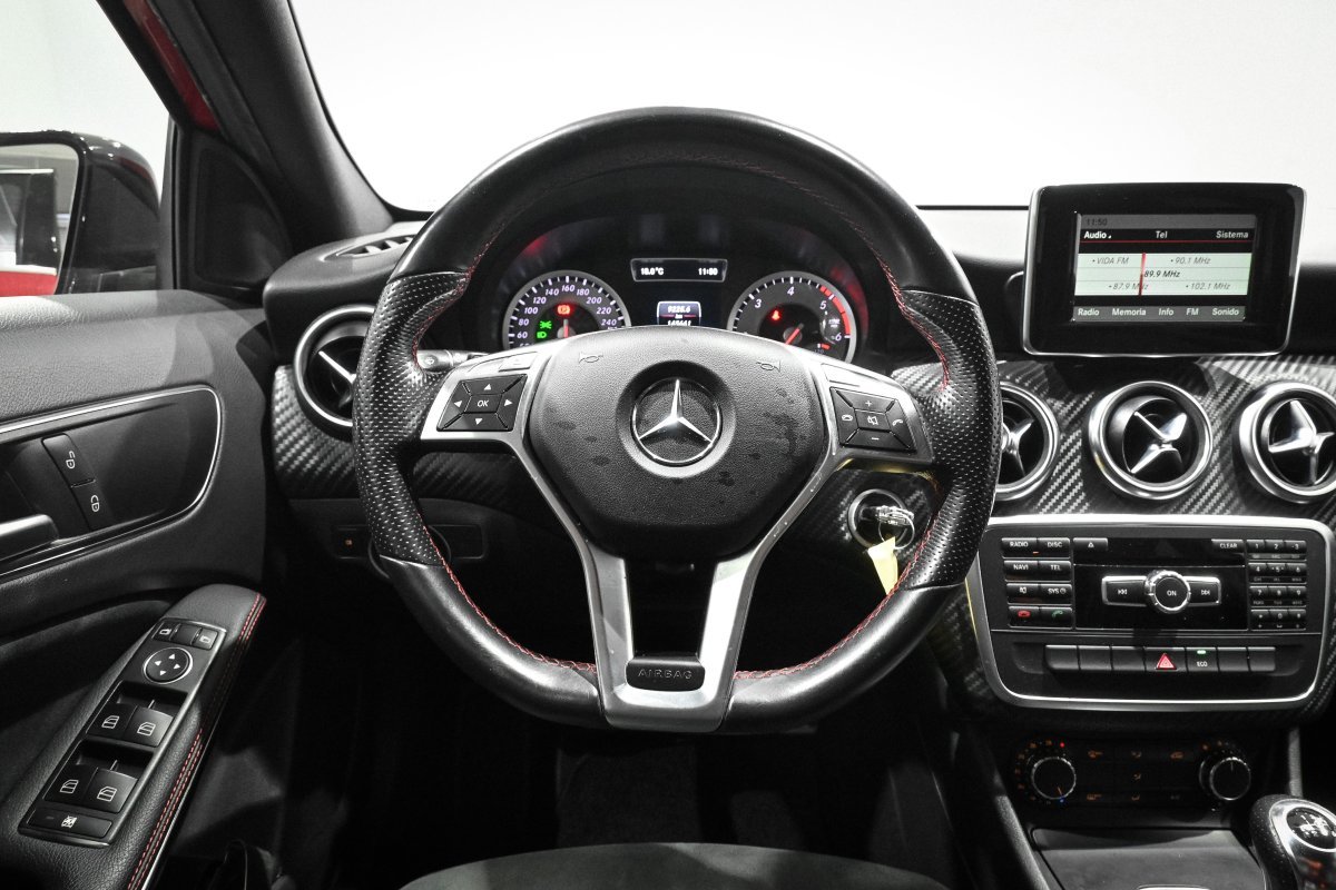 Foto Mercedes-Benz Clase A 18