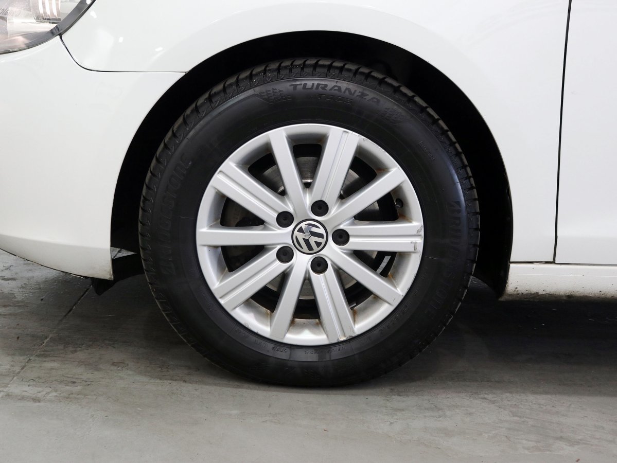 Foto Volkswagen Golf 28