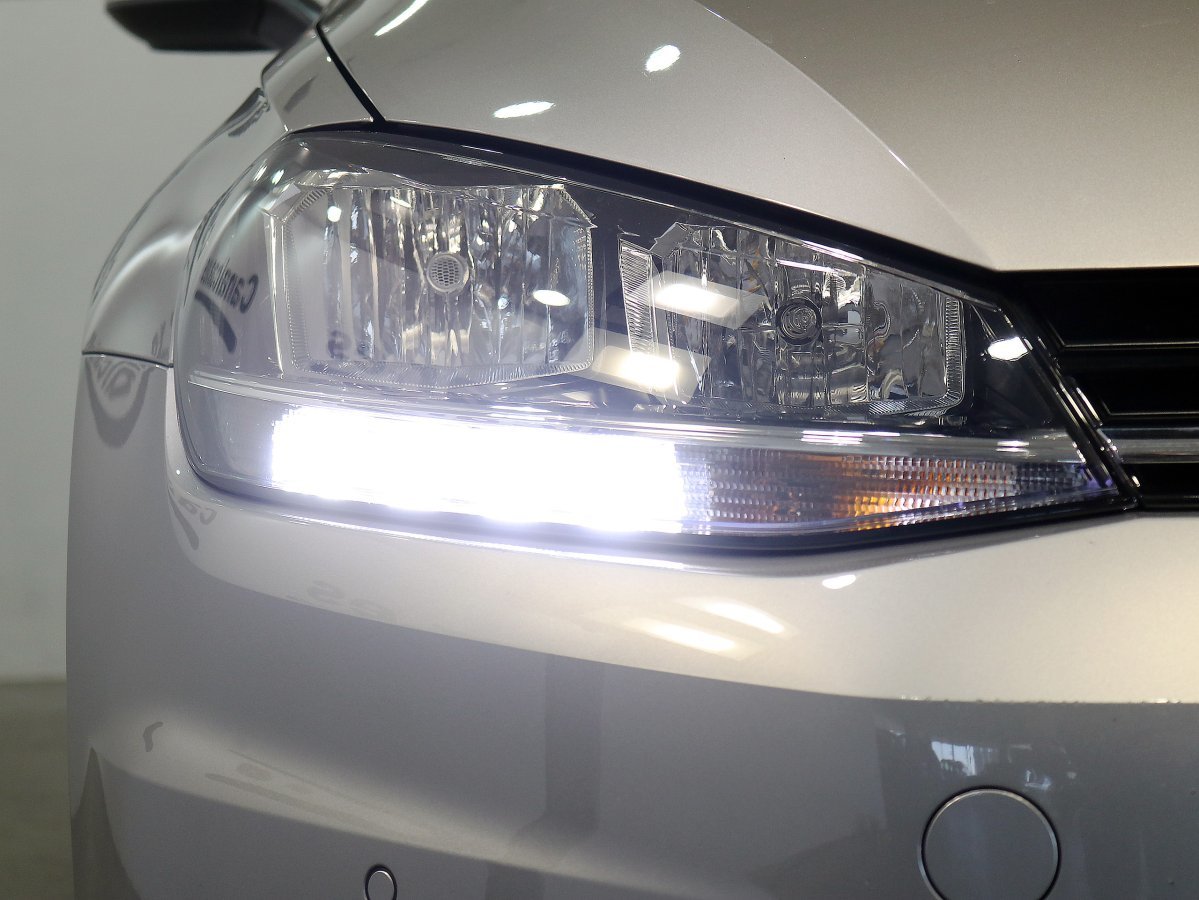 Foto Volkswagen Golf 11