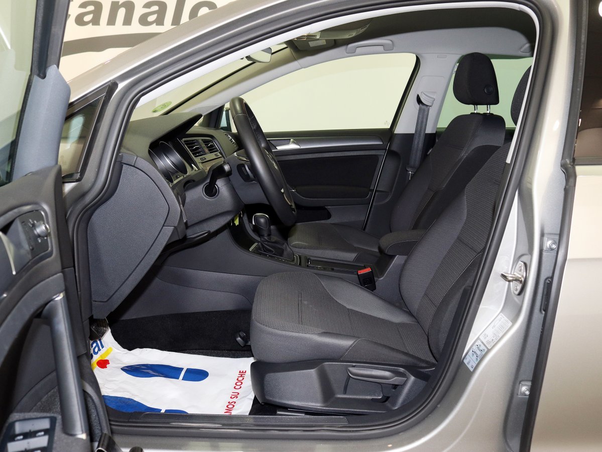 Foto Volkswagen Golf 14