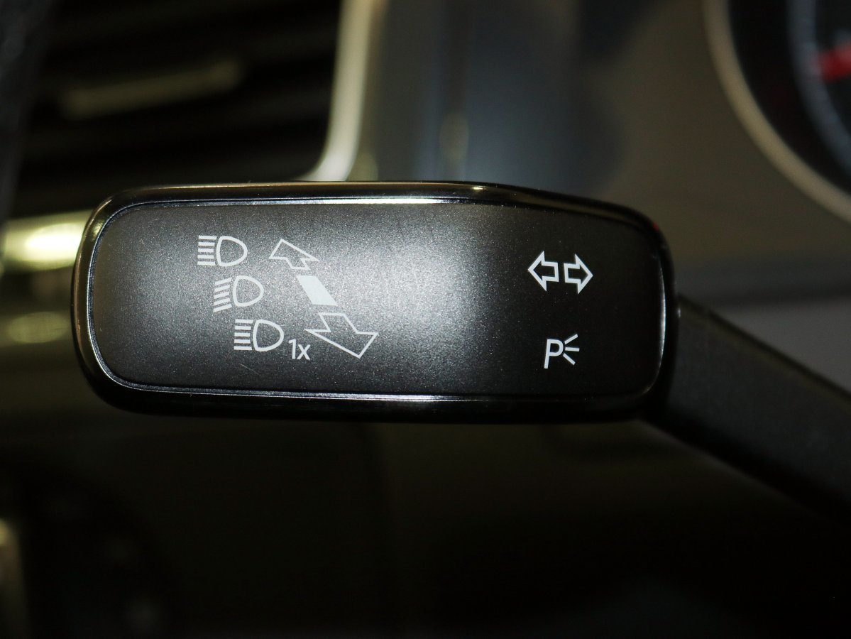 Foto Volkswagen Golf 27