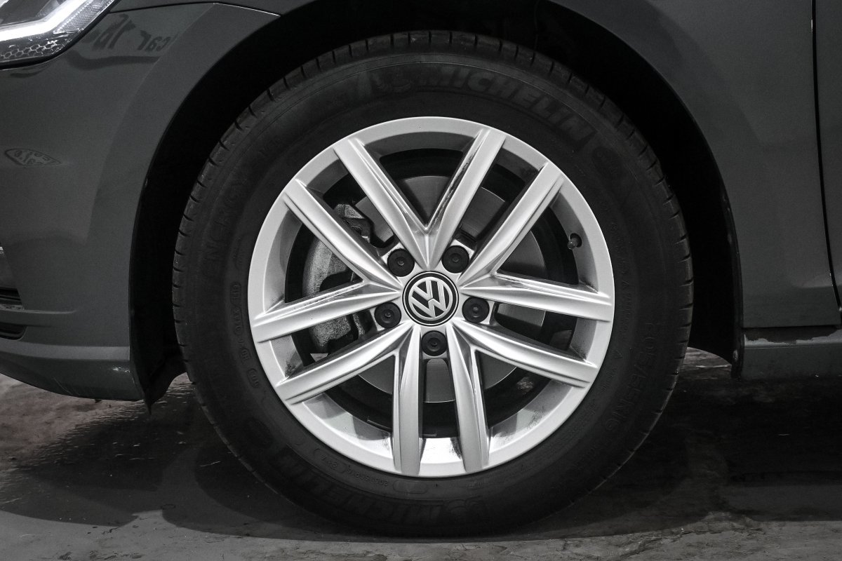 Foto Volkswagen Golf 27