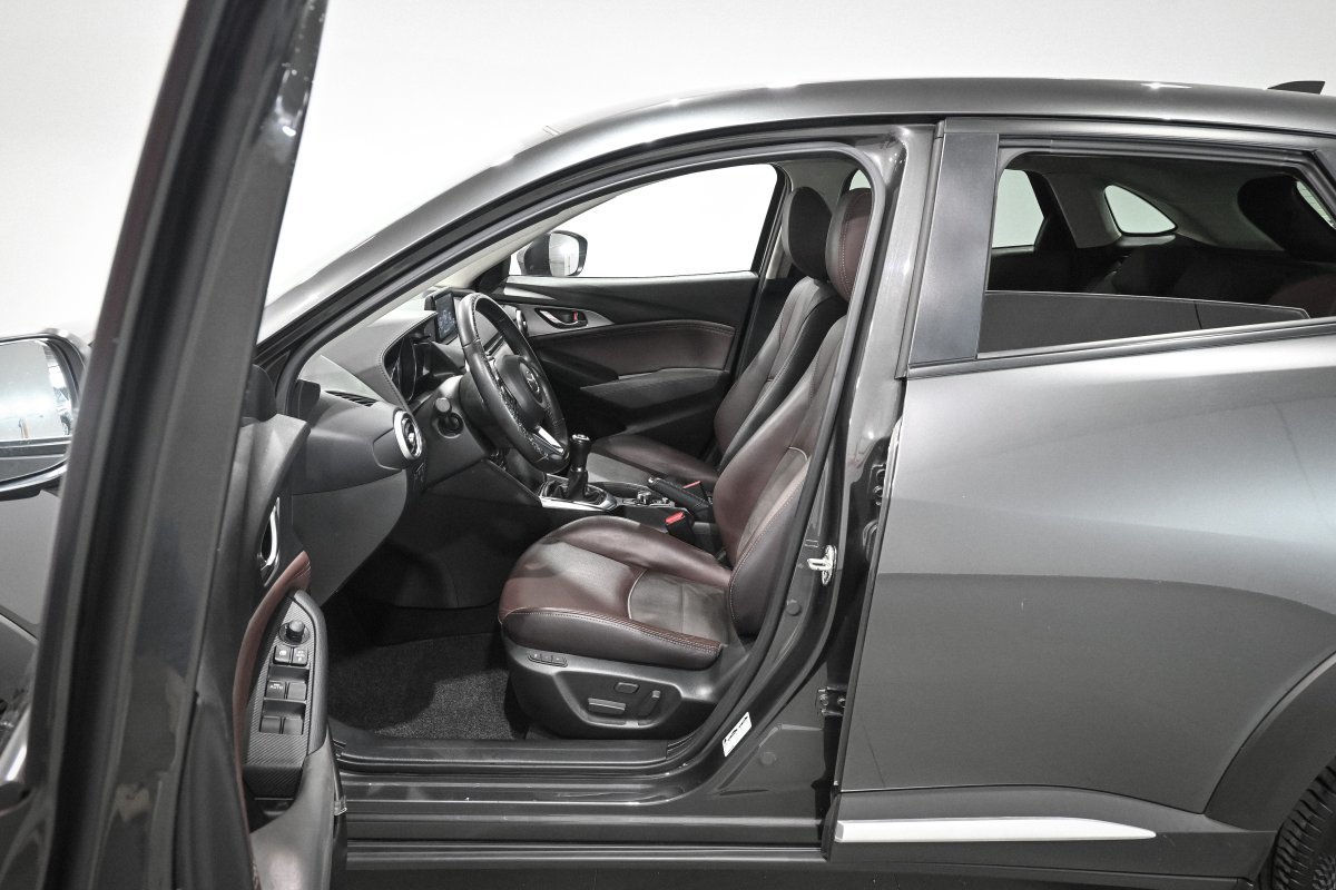 Foto Mazda CX-3 9