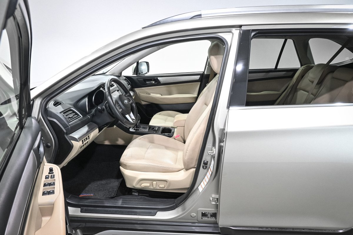 Foto Subaru Outback 10