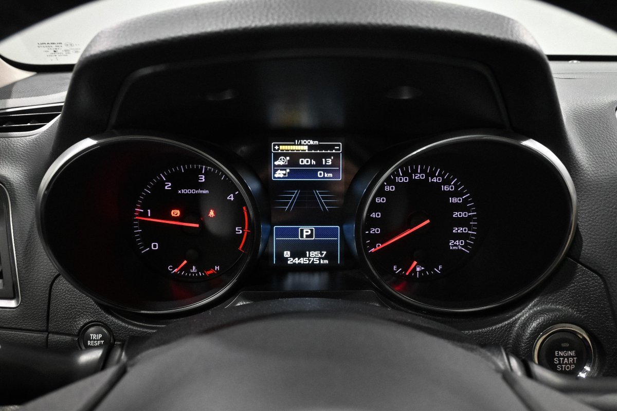 Foto Subaru Outback 13