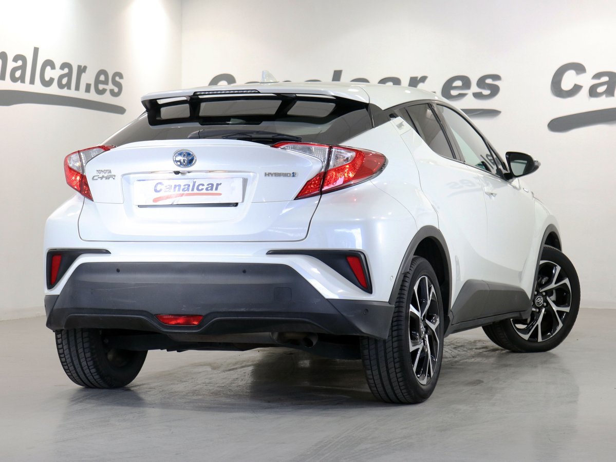 Foto Toyota C-HR 4