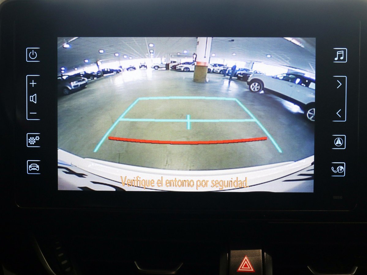 Foto Toyota C-HR 13