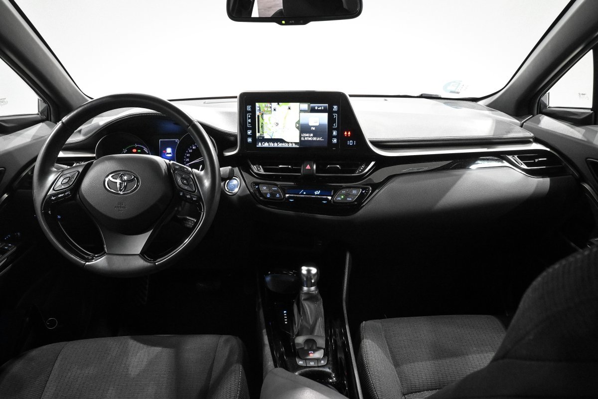 Foto Toyota C-HR 17
