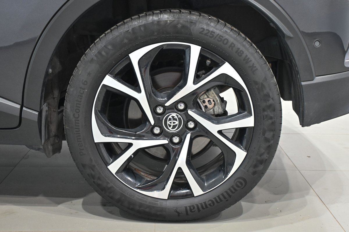 Foto Toyota C-HR 30