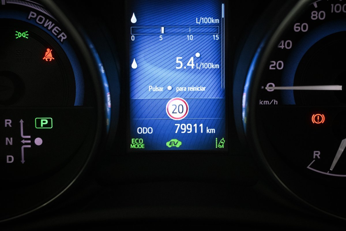 Foto Toyota Auris 12