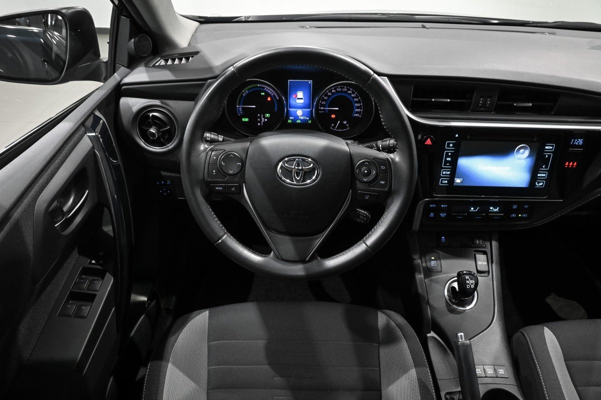 Foto Toyota Auris 17