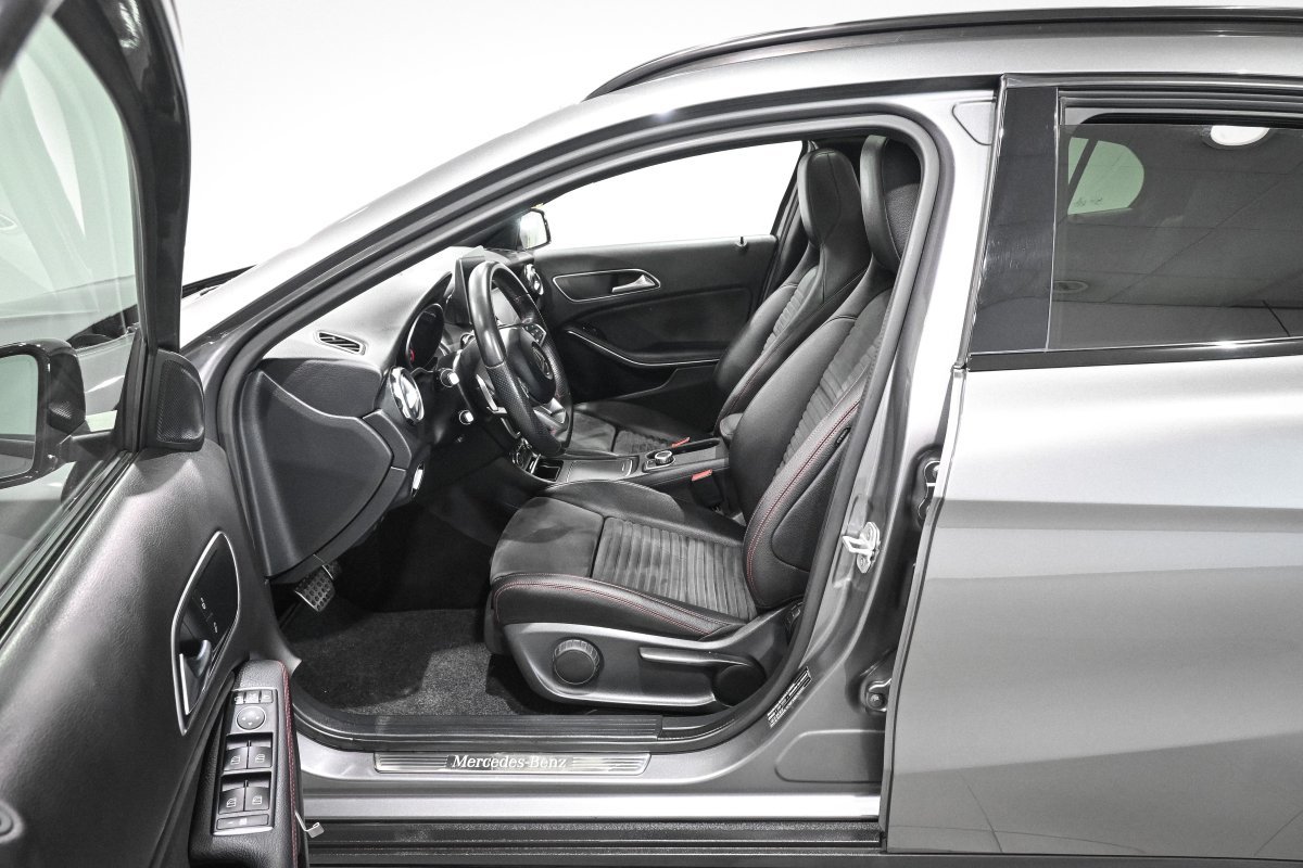Foto Mercedes-Benz Clase GLA 11